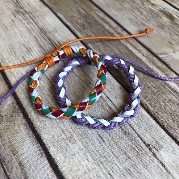 𝗡𝗘𝗪 Set of Bracelets - Picture 1 of 2